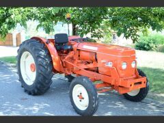 Louer une RENAULT Tracteur 70 R7252 de de 1969 (Photo 1)