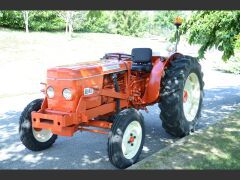 Louer une RENAULT Tracteur 70 R7252 de de 1969 (Photo 2)