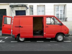 Louer une RENAULT Trafic de de 1982 (Photo 3)