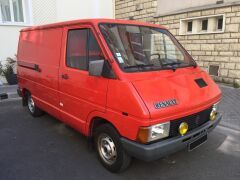 Louer une RENAULT Trafic de de 1982 (Photo 4)