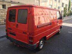 Louer une RENAULT Trafic de de 1982 (Photo 5)