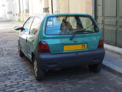 Louer une RENAULT Twingo  de de 1993 (Photo 3)