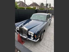 ROLLS ROYCE Corniche de 1975 en location pour mariage dans les Hauts-de-Seine
