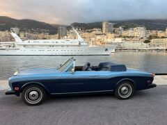 Louer une ROLLS ROYCE Corniche de de 1984 (Photo 2)