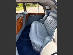 Louer une ROLLS ROYCE Silver Cloud 1 de de 1959 (Photo 4)