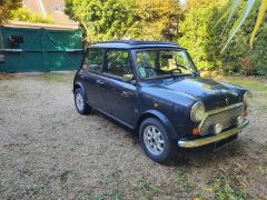 Louer une ROVER AUSTIN Mini de de 1994 (Photo 1)