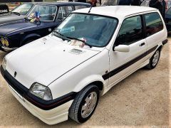 Louer une ROVER 114 GTI de de 1993 (Photo 1)