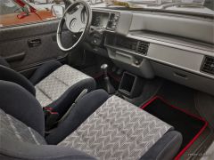 Louer une ROVER 114 GTI de de 1993 (Photo 4)