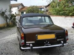 Louer une ROVER P6 3500 de de 1975 (Photo 2)