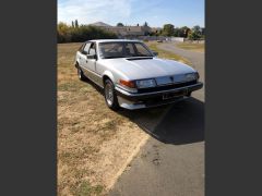 Louer une ROVER SD1 V8 193 CV de de 1984 (Photo 2)