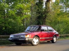 SAAB 900 i (Photo 1)