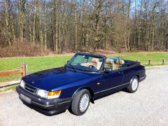 Louer une SAAB 900 de 1993 (Photo 0)