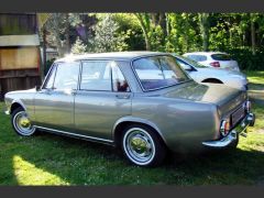 Louer une SIMCA 1300 GL de de 1964 (Photo 2)