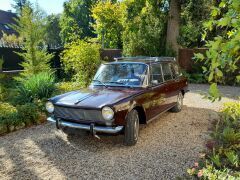 Louer une SIMCA 1500 de de 1964 (Photo 1)