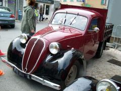 Louer une SIMCA 8 Plateau de de 1947 (Photo 2)