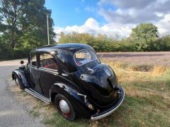 Louer une SIMCA 8 de de 1950 (Photo 3)
