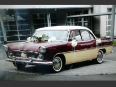 Louer une SIMCA Ariane 4 de 1963 (Photo 2)