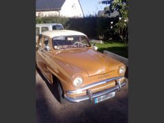 Louer une SIMCA Aronde 1300 Deluxe de 1957 (Photo 0)