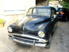 Louer une SIMCA Aronde A90 de de 1956 (Photo 1)