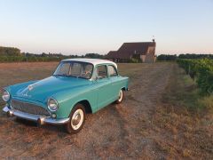 Louer une SIMCA Aronde P60 Etoile 6 de de 1961 (Photo 1)