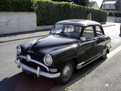 Louer une SIMCA Aronde de 1954 (Photo 0)