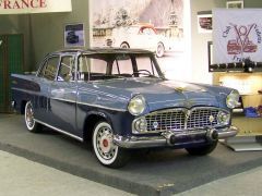 Louer une SIMCA Chambord de de 1961 (Photo 3)