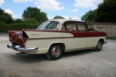 Louer une SIMCA Chambord de de 1961 (Photo 3)