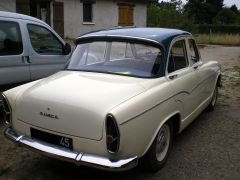 Louer une SIMCA P60 Aronde de de 1960 (Photo 2)