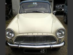 Louer une SIMCA P60 Aronde de de 1960 (Photo 3)