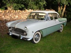 Louer une SIMCA Vedette Regence de de 1956 (Photo 1)