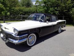 Louer une STUDEBAKER Commander Deluxe V8  de 1957 (Photo 2)