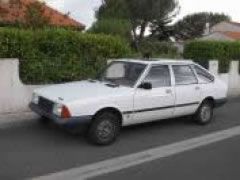 Louer une TALBOT 1510 GL de de 1982 (Photo 2)