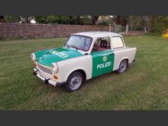 Louer une TRABANT P 601 Police de 1987 (Photo 0)