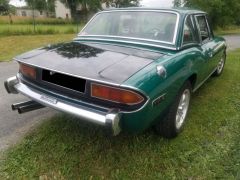 TRIUMPH Stag de 1974 en location pour mariage en Dordogne