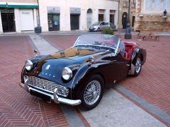 Louer une TRIUMPH TR3 B de de 1962 (Photo 1)