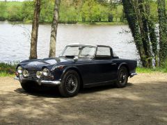 TRIUMPH TR4 A (Photo 1)
