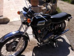 Louer une TRIUMPH Trident de de 1972 (Photo 2)