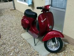 Louer une VESPA 125 Primavera de de 1987 (Photo 3)