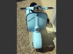 Louer une VESPA 150 Sprint de de 1969 (Photo 5)