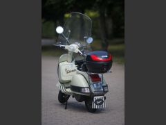 Louer une VESPA PX 125 de de 2004 (Photo 4)