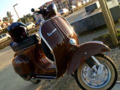 Louer une VESPA V5A 50 Cm3 de de 1965 (Photo 1)