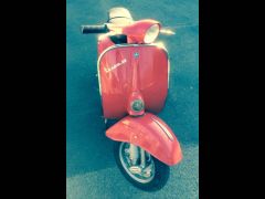 Louer une VESPA V5A 50cm3 de de 1965 (Photo 1)