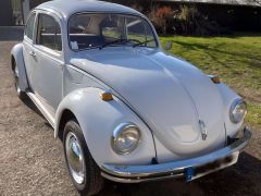 Louer une VOLKSWAGEN Coccinelle  de 1972 (Photo 1)