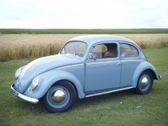 Louer une VOLKSWAGEN Coccinelle de 1951 (Photo 0)