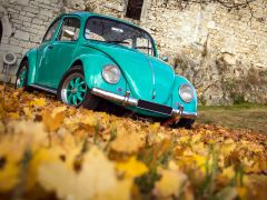 VOLKSWAGEN Coccinelle de 1976 en location pour mariage dans l'Ain