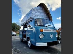 Louer une VOLKSWAGEN Combi  T2 de de 1976 (Photo 3)