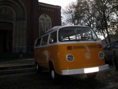 Louer une VOLKSWAGEN Combi Bay Window de de 1973 (Photo 2)