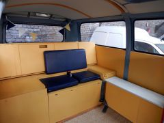 Louer une VOLKSWAGEN Combi Bay Window de de 1973 (Photo 5)