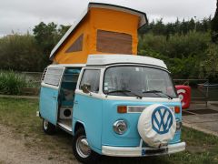 Louer une VOLKSWAGEN Combi BayWindow de de 1975 (Photo 2)