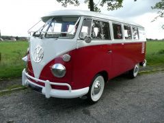 Louer une VOLKSWAGEN Combi Split de 1962 (Photo 0)